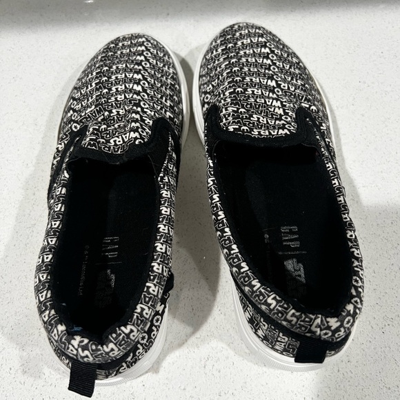 GAP Star Wars boys sneakers /size 3 - Picture 4 of 9